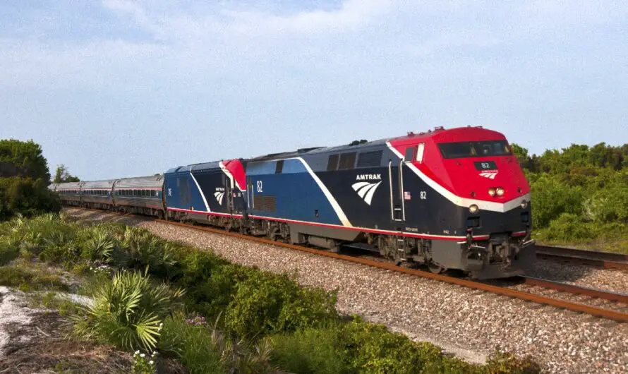 Skip Airports & Traffic— The Amtrak Floridian Offers Private Rooms and Gourmet Dining To Sunny Florida