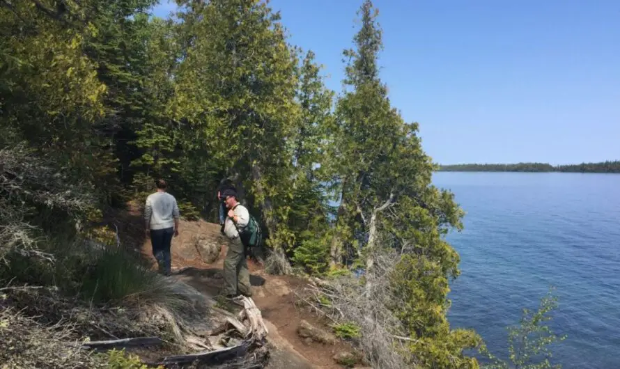 8 Little-Known Hiking Areas In Michigan For Outdoor-Minded College Students